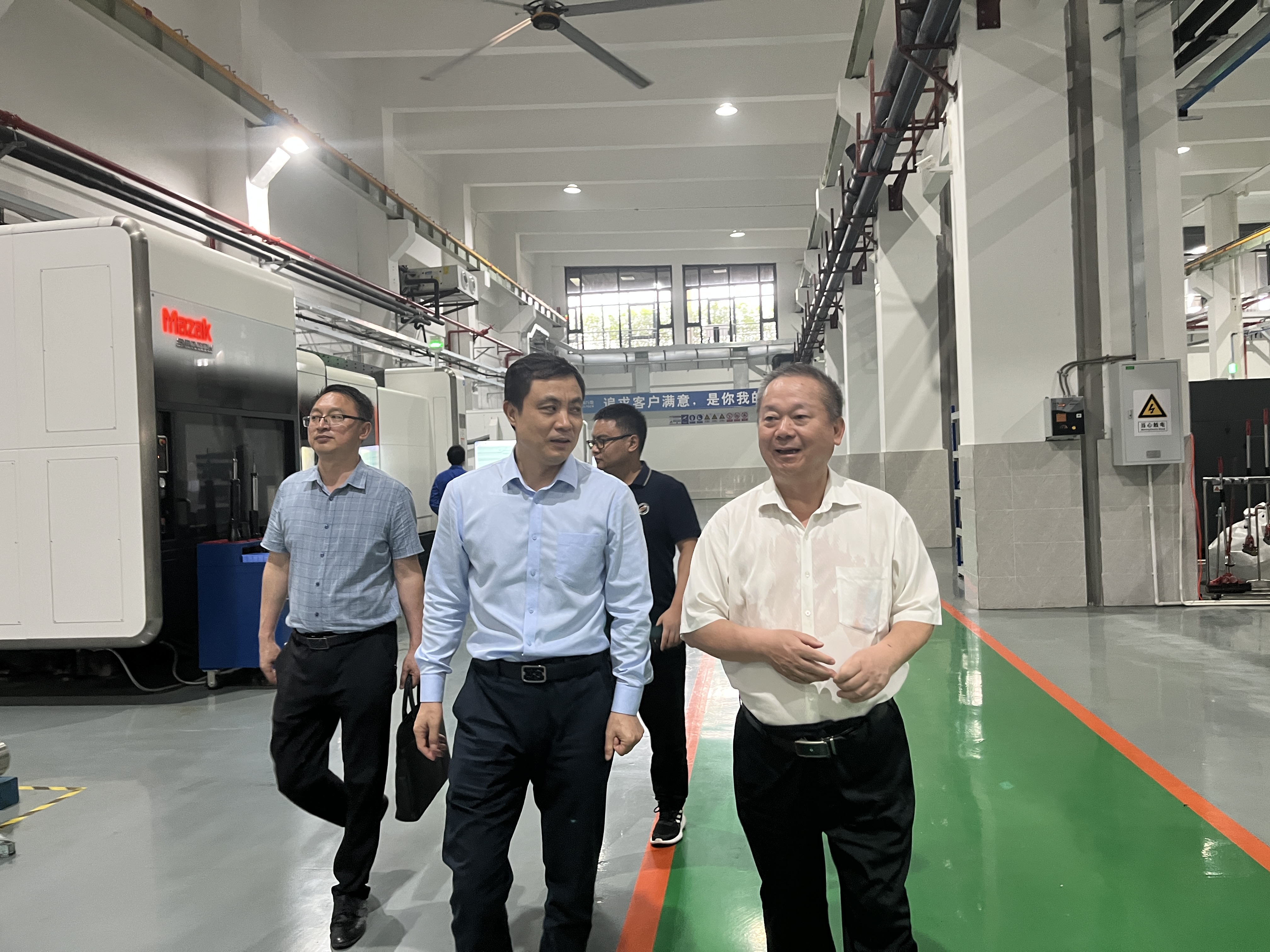 2023年5月18日   佛山市委統(tǒng)戰(zhàn)部常務副部長劉光輝帶隊蒞臨中海萬泰參觀指導